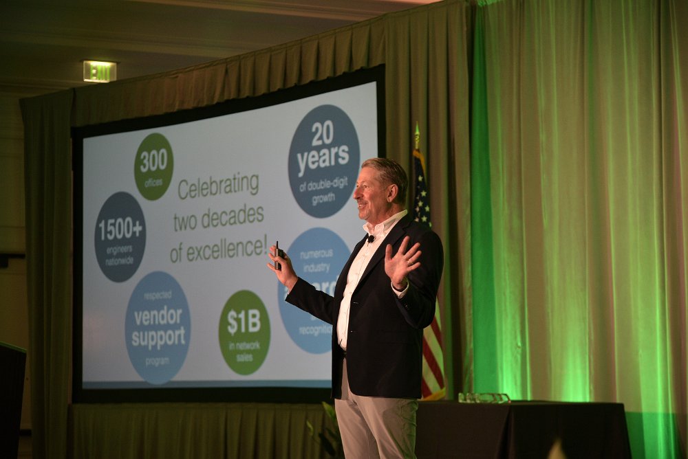 dan shapero presenting